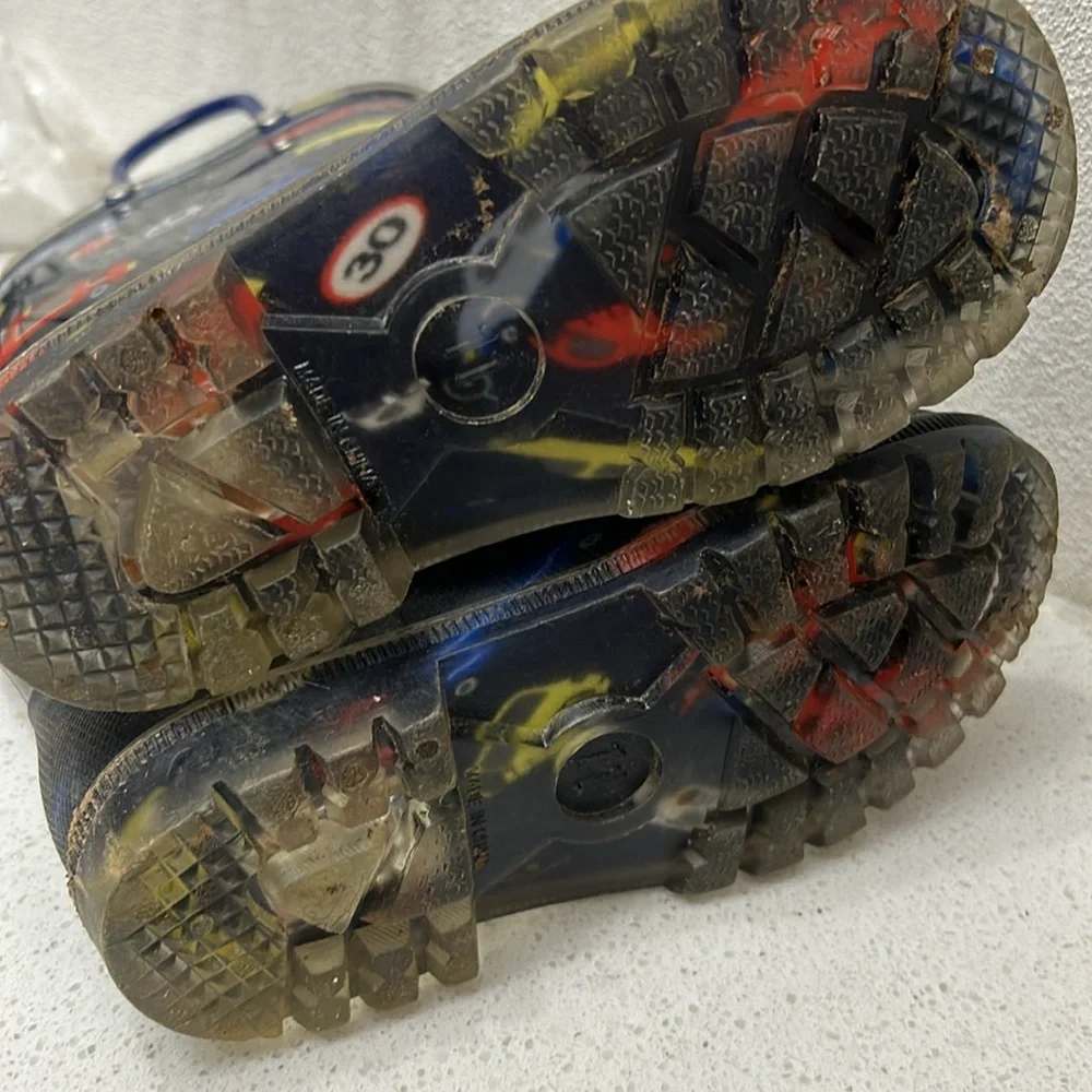 🦋 Kids' Blue Car Vehicle Pattern Light Up Rain Boots for boys size 11